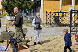 Сливен - празник на бронетанковите войски - ден на отворените врати