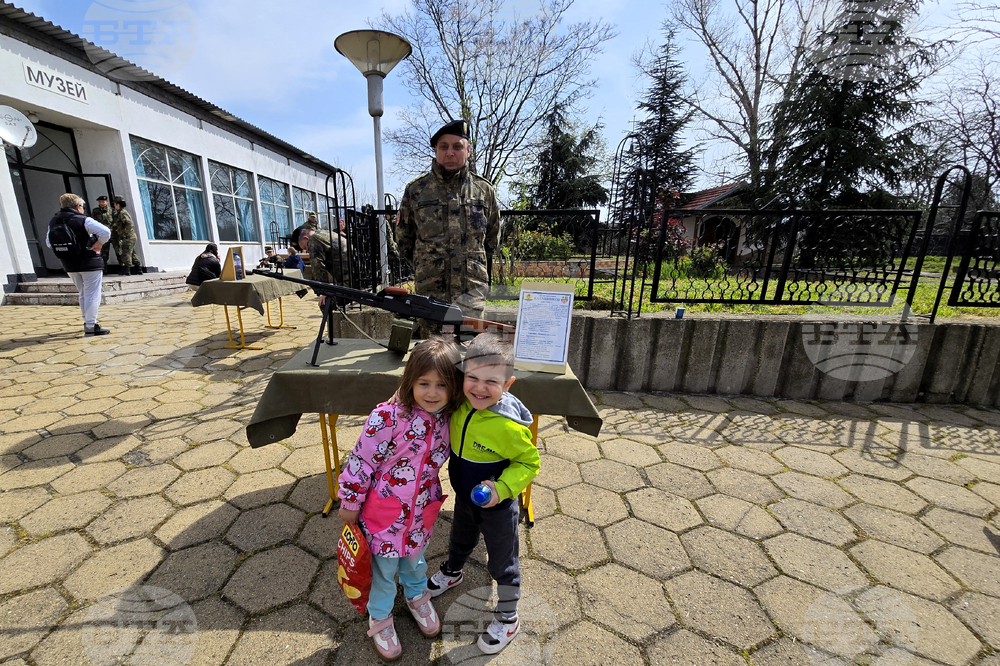 Сливен - празник на бронетанковите войски - ден на отворените врати