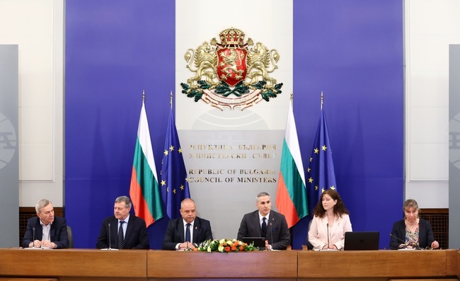 Total of 10,897 Voting Screens Provided to All Municipalities ahead of April 19 Elections