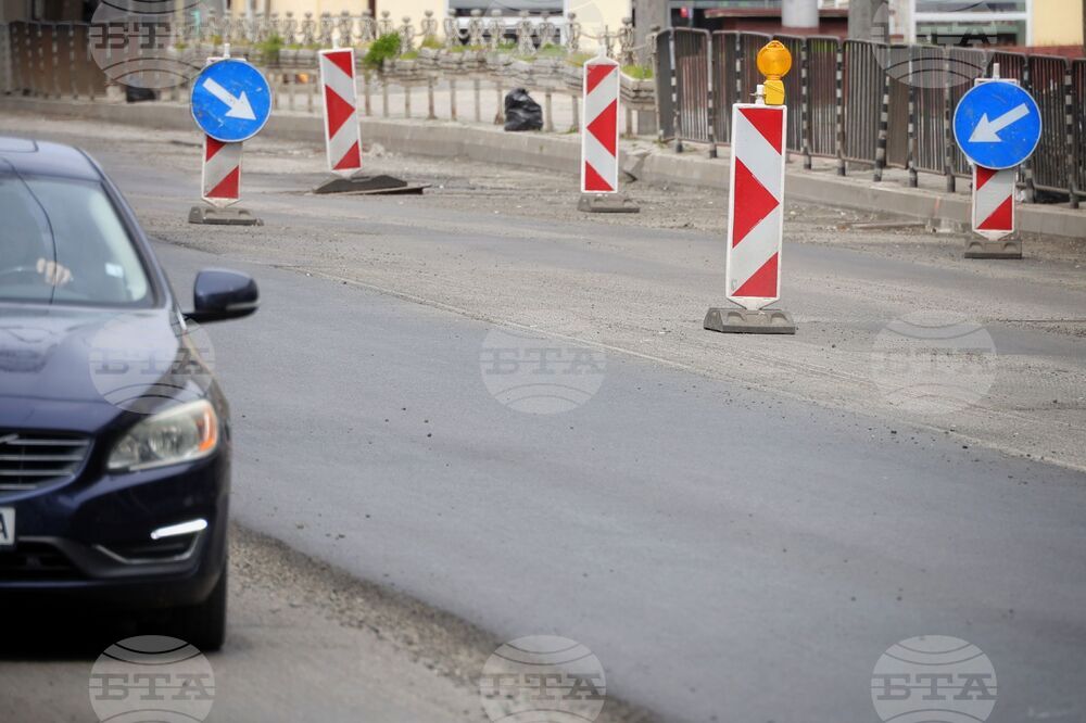 Бургас - улица - ремонт