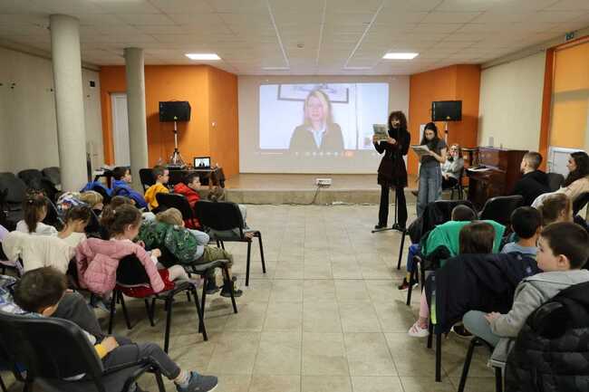 Детската писателка Юлия Спиридонова - Юлка гостува онлайн на възпитаници от Детска градина „Звънче“ в Шумен