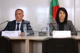 Национална агенция за приходите - Комисия за защита на потребителите - проверки - пресконференция