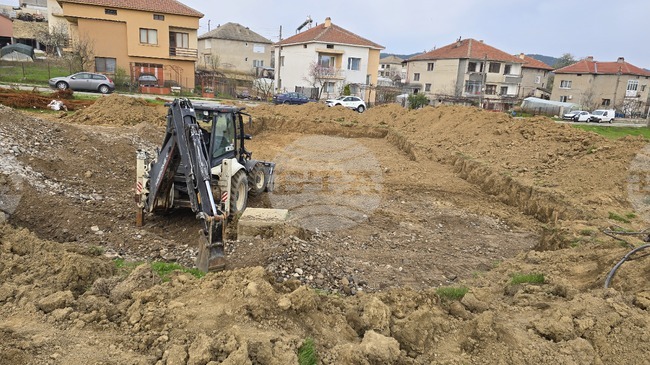 В Кирково започна същинското изграждане на новостроящата се църква „Св. Седмочисленици“
