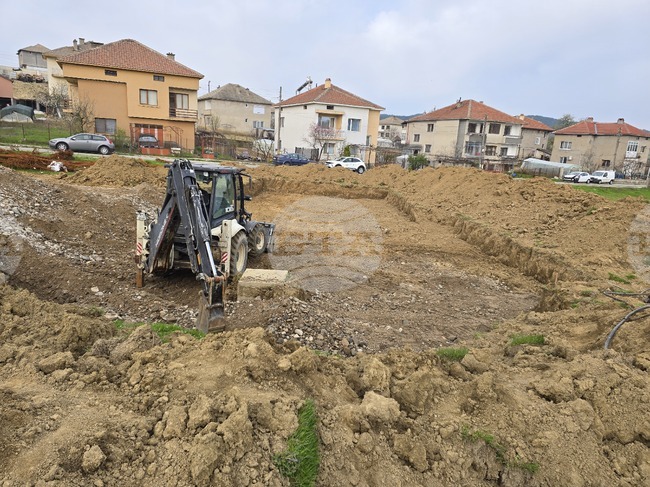 В Кирково започна същинското изграждане на новостроящата се църква „Св. Седмочисленици“