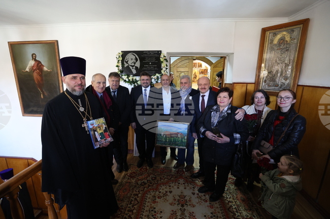 Взривове отекнаха в Одеса, в града е обявена въздушна тревога, съобщи областният управител