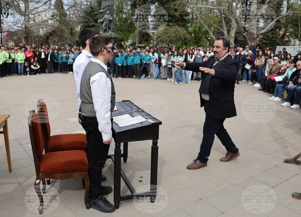 Русе - възстановка по повод на 134 години от написването на българския всеучилищен химн от Стоян Михайловски