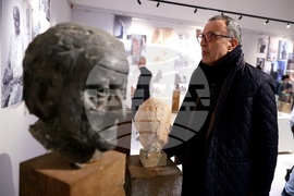 Емил Попов - отличие и изложба