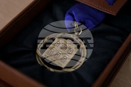 Емил Попов - отличие и изложба