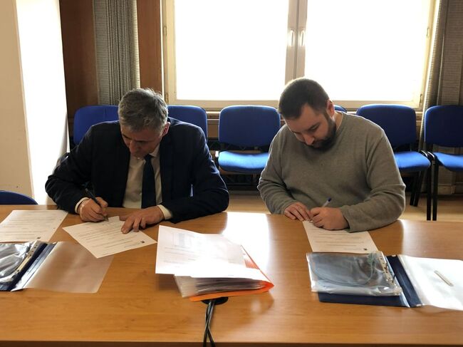 Областният управител предаде пломбите за сигурност на председателя на РИК-Смолян 