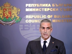Министерски съвет - Андрей Гюров - брифинг