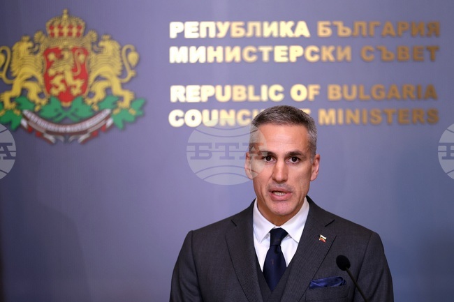 Борбата за честни избори не е работа на една институция, това е отборна игра, каза служебният премиер Андрей Гюров