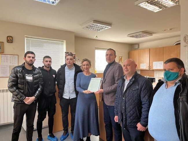 Социалисти от Варна направиха дарение за деца с увреждания