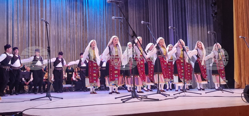 Хасково - Държавен фолклорен ансамбъл „Филип Кутев“ - юбилеен спектакъл