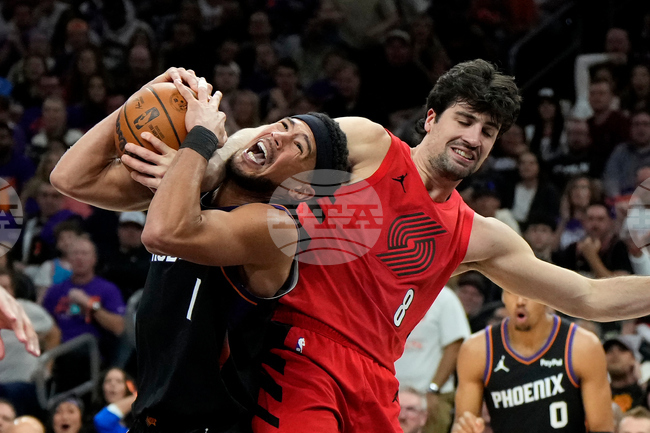 APTOPIX Trail Blazers Suns Basketball