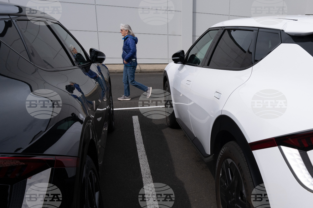 US Energy Crisis Electric Vehicles