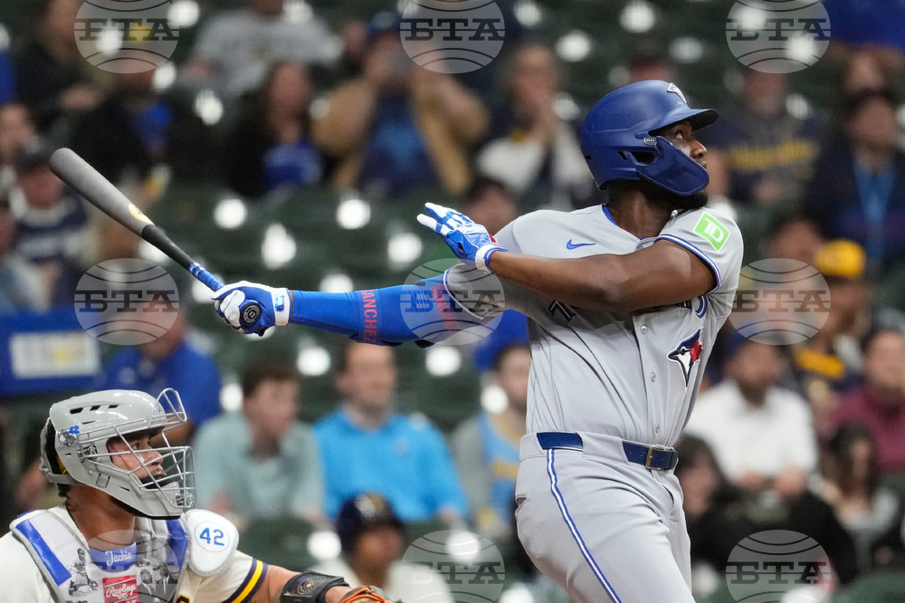 Blue Jays Brewers Baseball