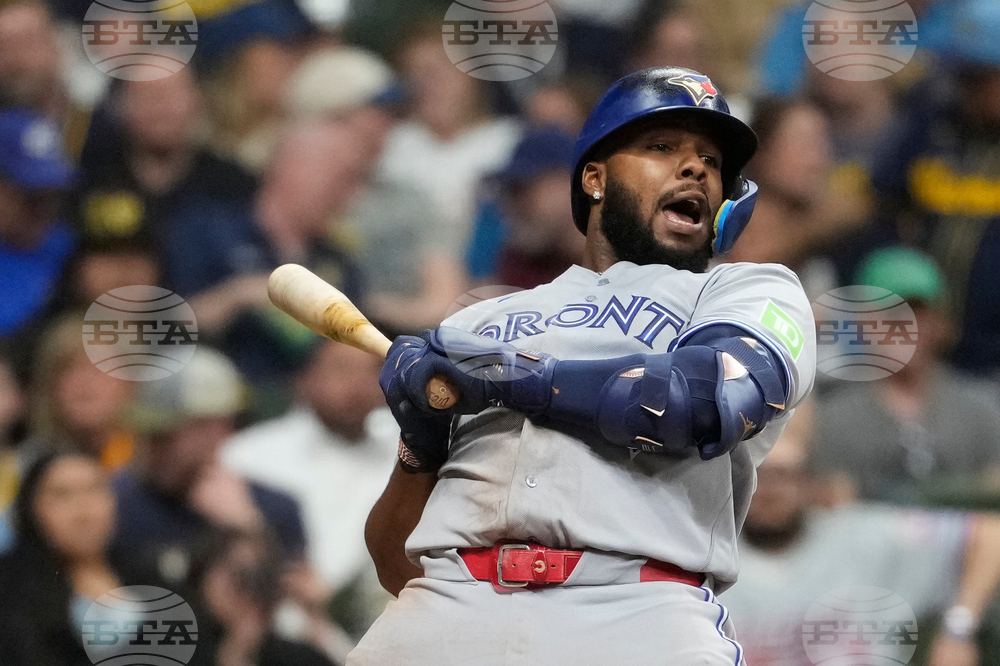 Blue Jays Brewers Baseball