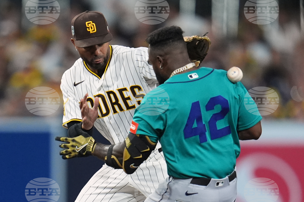Mariners Padres Baseball