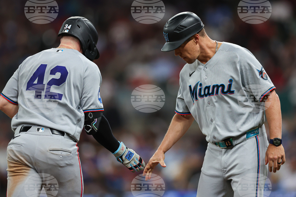 Marlins Braves Baseball