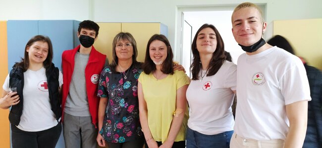 След благотворителна акция на младежи от Търговище е закупен веноскенер за Педиатричното отделение на областната болница