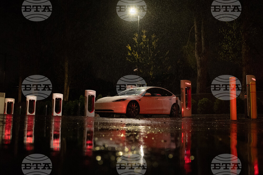 US Energy Crisis Electric Vehicles