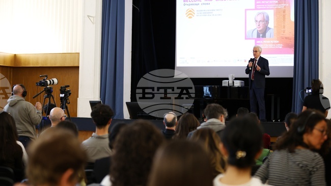 Дигитализацията е важна за културното наследство, но може да се използва двуяко, каза арх. Петър Петров, директор на Националния институт за недвижимо културно наследство