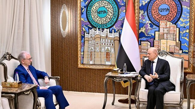 САБА: Сигурността на водните пътища зависи от прекратяването на контрола на иранските агенти над части от Йемен, заяви йеменският президент