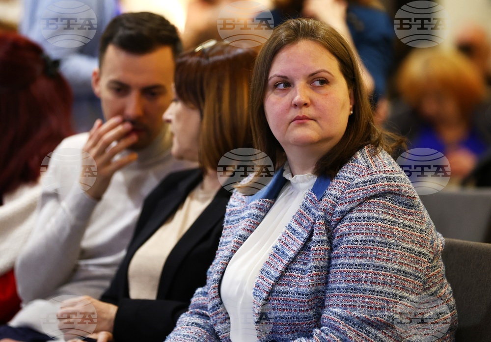 „Отвъд възрастта: силата на таланта“ - форум