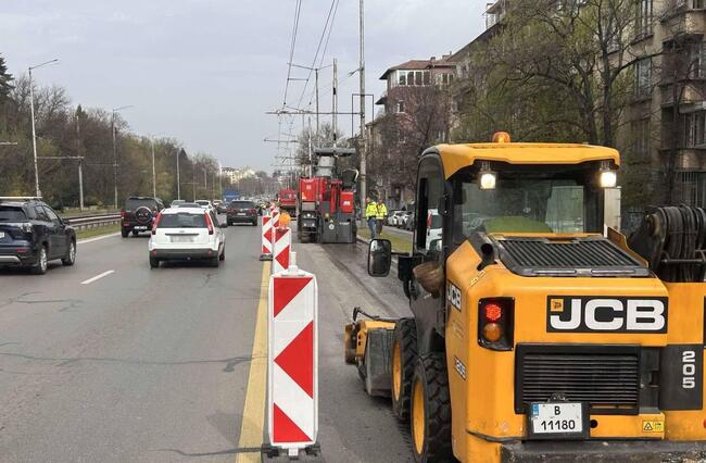Столична община продължава ремонтните дейности по ключови пътни участъци, свързани с домакинството на Giro d’Italia