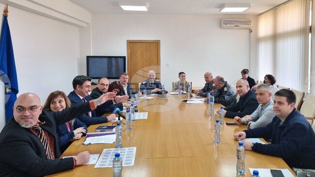 Над 200 проверки от пожарната, 17 досъдебни производства, над 100 решения на РИК - институциите в Плевен отчетоха готовността за изборите