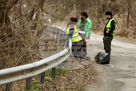Кампания за почистване на природен парк „Витоша“