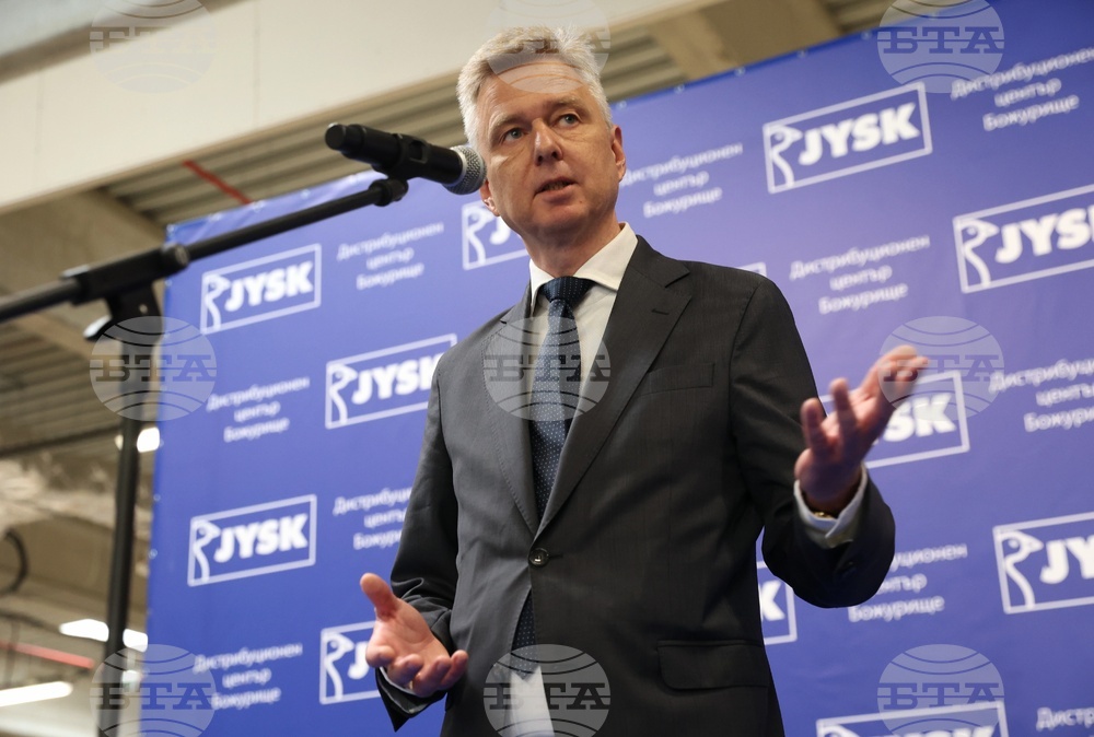 Божурище - Дистрибуционен център на „Юск" (JYSK) - първа копка - Флеминг Стендер