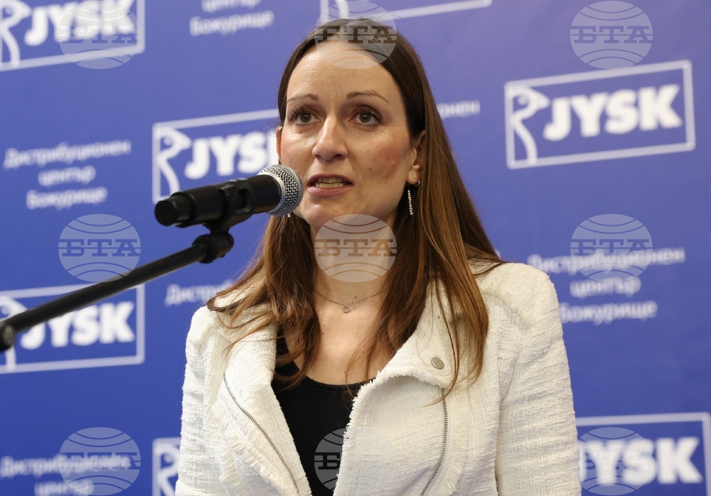 Божурище - Дистрибуционен център на „Юск" (JYSK) - първа копка - Ирина Щонова