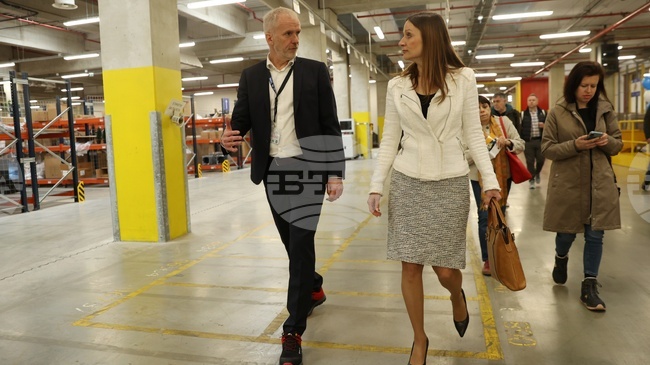 За нас е много важно да бъдем надежден партньор на всички инвеститори в страната, посочи министър Ирина Щонова