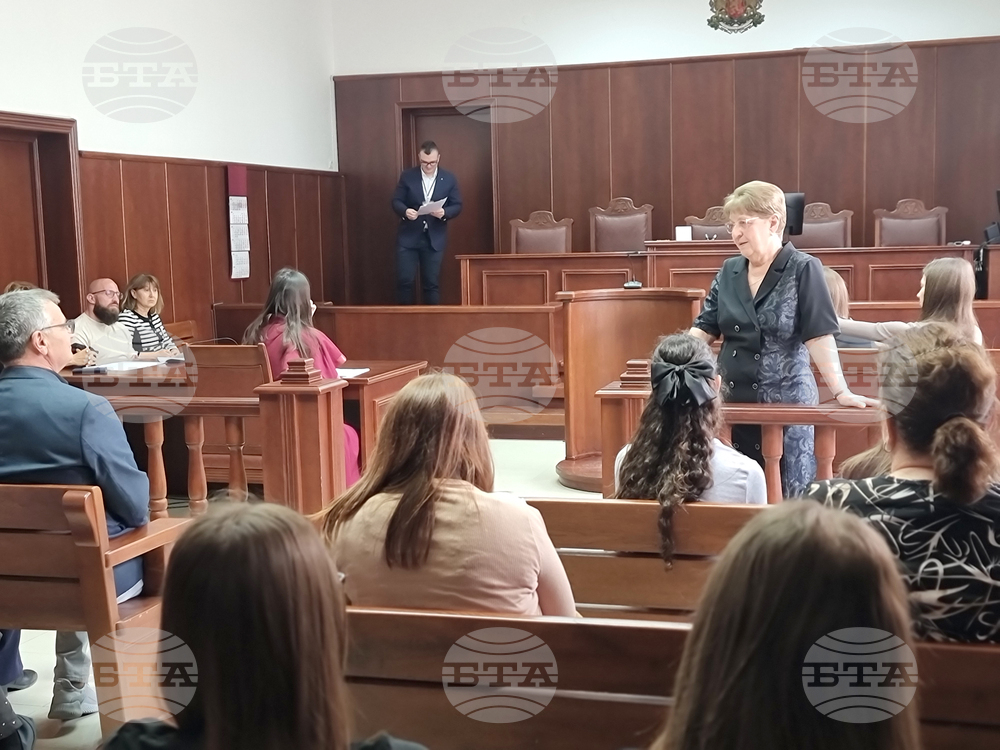 Ямбол - ученици - симулативен съдебен процес