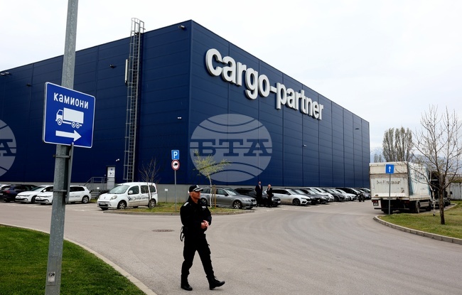 Парламентарни избори - склад - машини