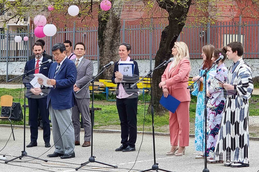 Japanese Ambassador Attends Hanami Celebration at St. Kliment Ohridski Secondary School in Plovdiv
