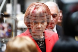 Парламентарни избори - склад - машини