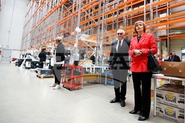 Парламентарни избори - склад - машини