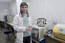 Институт по минералогия и кристалография - нов тип цимент - представяне