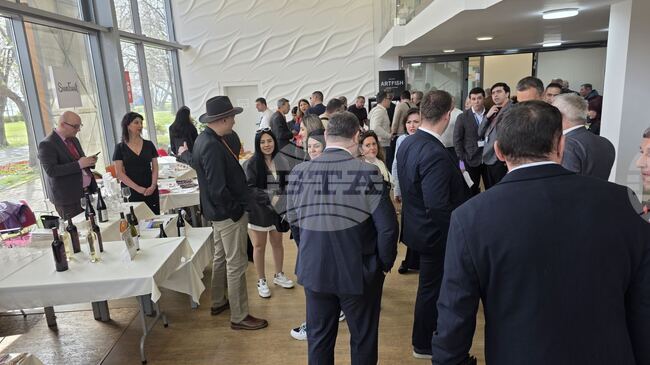 Българо-армеснки бизнес форум беше открит в Бургас с новината за директни полети до Ереван