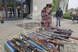 Петрич - Исторически музей - демонстрация на оръжия