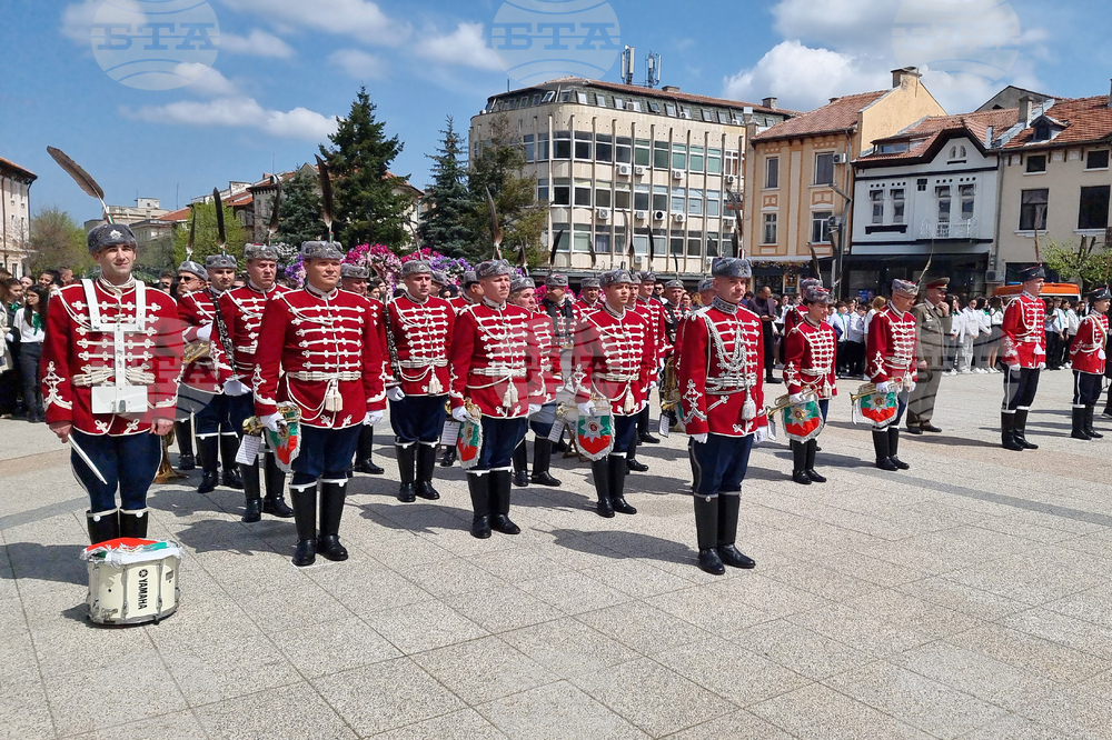 Враца - гвардейски отряд - връчване на знаме