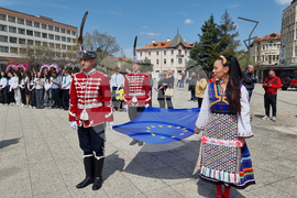 Враца - гвардейски отряд - връчване на знаме