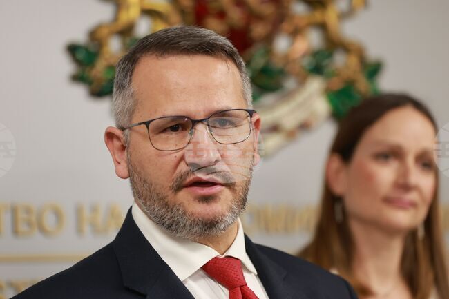 Министърът на земеделието и храните Иван Христанов ще посети Регионалната дирекция „Борба с градушките“ в област Сливен