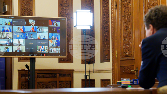 Румънският президент Никушор Дан ще участва днес във видеоконференция за Ормузкия проток