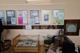 Самоков - Общинска библиотека - изложба на детски рисунки