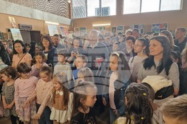 Самоков - Общинска библиотека - изложба на детски рисунки