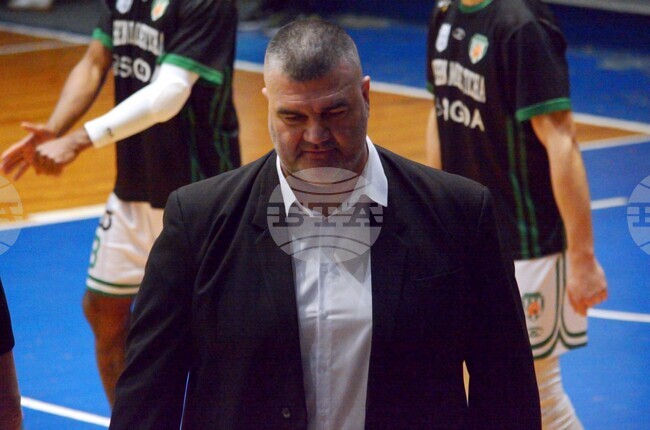 "Поздравявам целия отбор и гледаме напред", заяви след победата над Берое треньорът на Черно море Тича Васил Евтимов