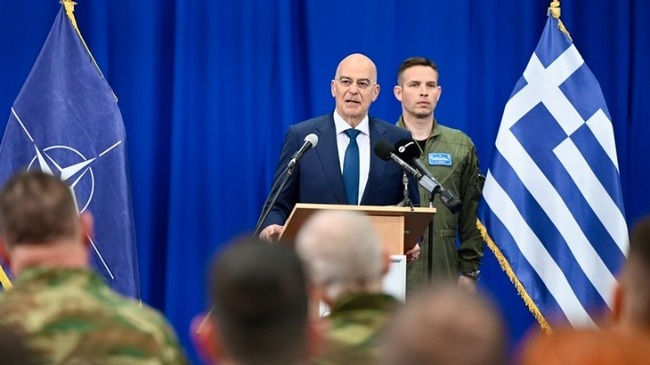 АНА-МПА: Гръцкият контингент в силите на НАТО в Косово допринася за сигурността, мира и стабилността, каза министърът на отбраната на Гърция